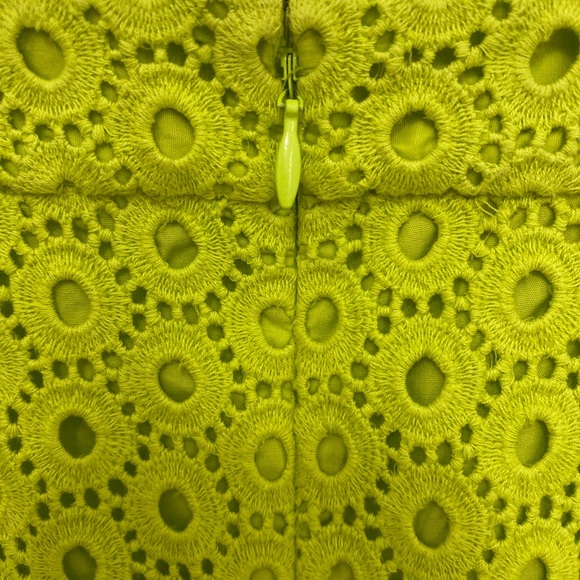 J Crew No.2 Eyelet Embroidered Neon Lime Green Pencil Skirt w/ back slit Size 6 - Picture 9 of 14